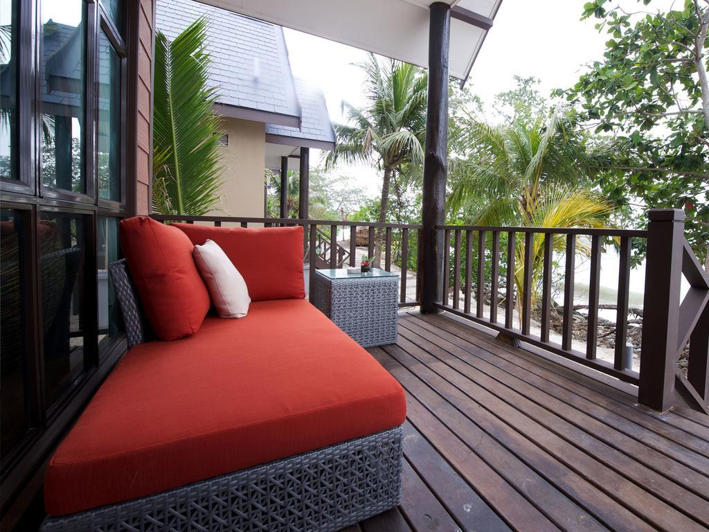 Tunamaya Beach & Spa Resort Kampong Mukut Exterior foto